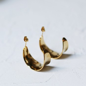 Concave Arc Earring