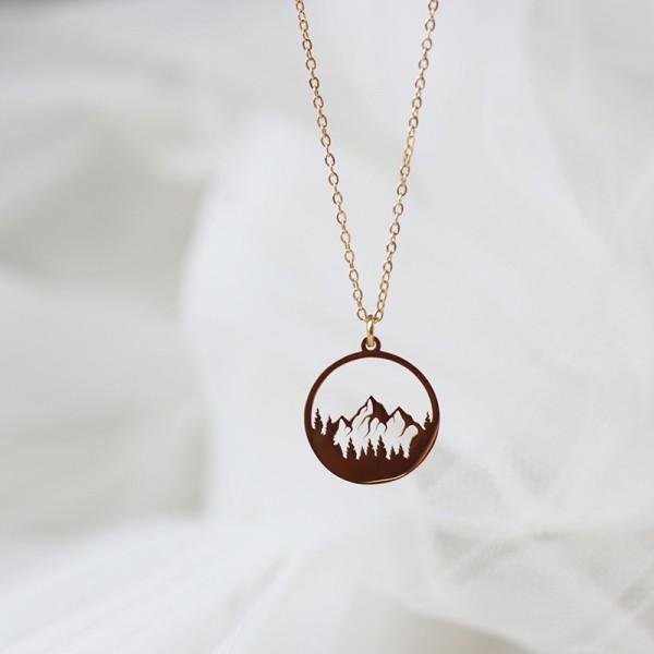 Mountain Forest Hollow Aesthetic Plateau Round Necklace