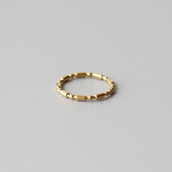 Simple Pearl Small Versatile Ring