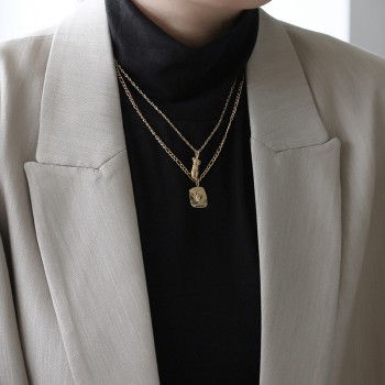 Heavy Taste European and American Human Body Three-dimensional Trendy Pendant Solid Necklace Clavicle Chain