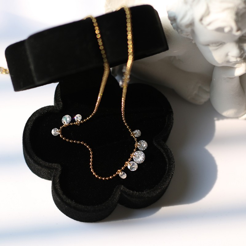 Dewdrop Zircon Flash Diamond Light Luxury Compact Necklace Clavicle Chain  